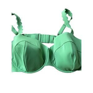 NWT Womans Bikini Top swim wear Green sz 30 target beach NEW